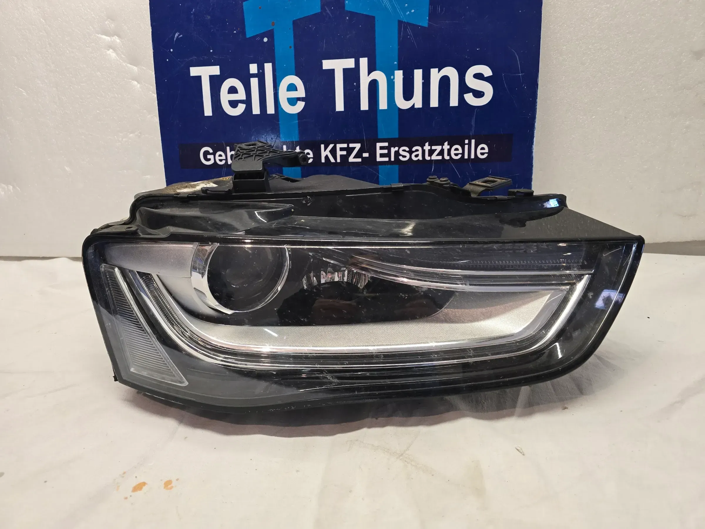 Audi A4 B8 Xenon Scheinwerfer Headlight Rechts 8K0941032C - Bild 1