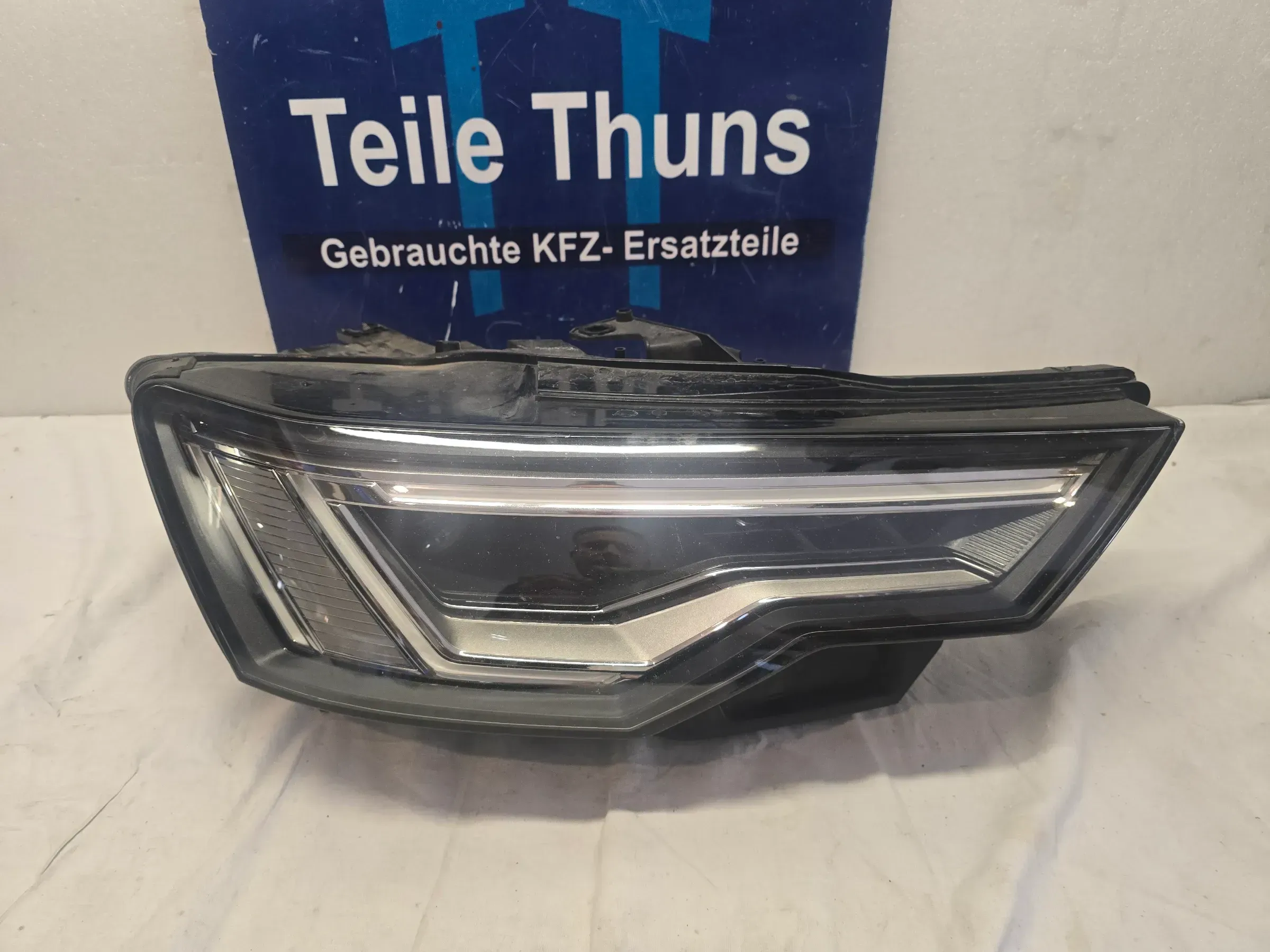 Audi A6 C8 Voll LED MATRIX Scheinwerfer Rechts 4K0941040 - Bild 1