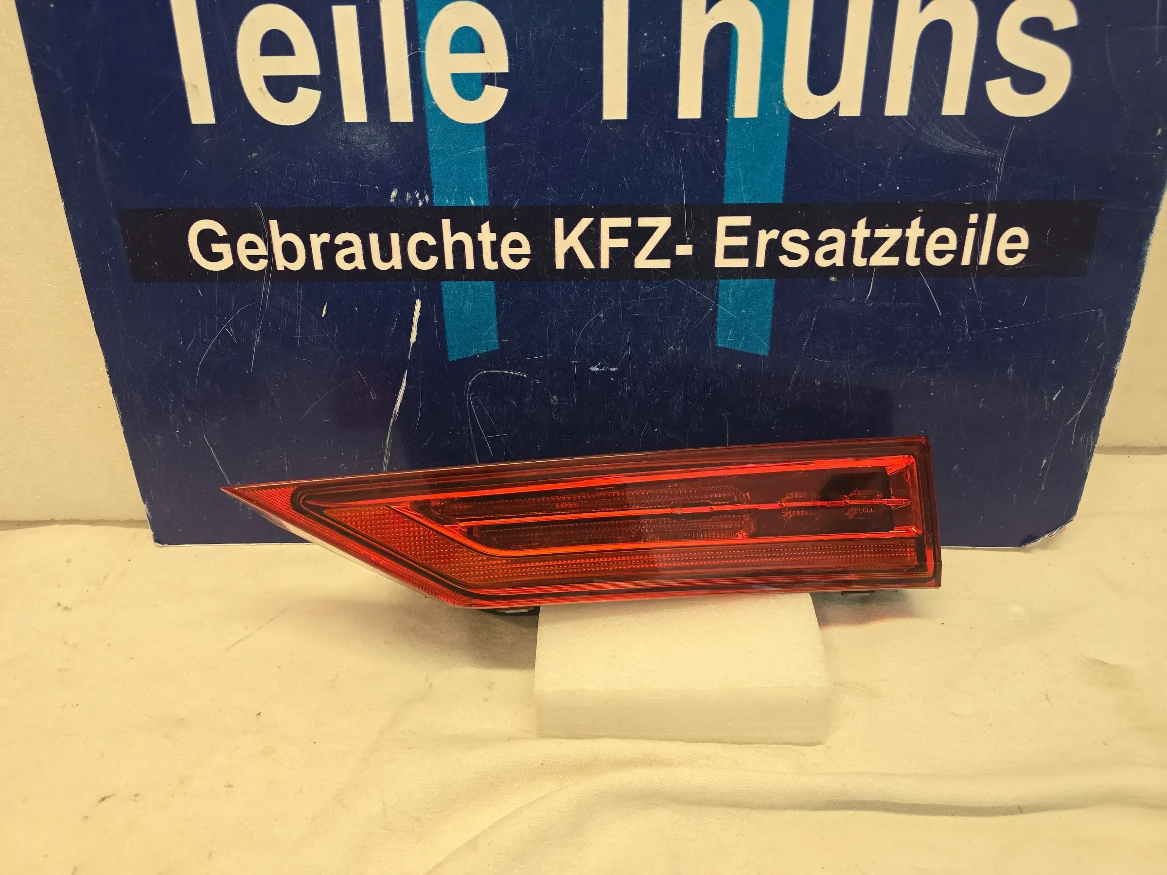 Volvo XC60 LED Rücklicht innen rechts Heckklappe 31446620 - Bild 1