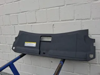 Audi Q3 8U Blende Verkleidung Schlossträger 8U0807081C - Bild 3