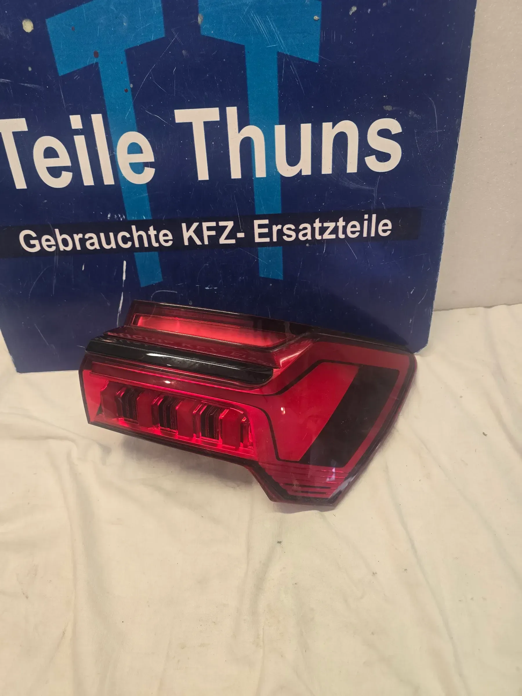 AUDI A6 C8 Avant Rücklicht Rückleuchte hinten rechts 4K5945092E - Bild 1