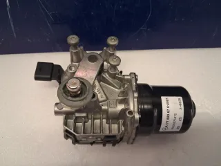 Mercedes CLA C118 Scheibenwischermotor vorne A1778206701 - Bild 1