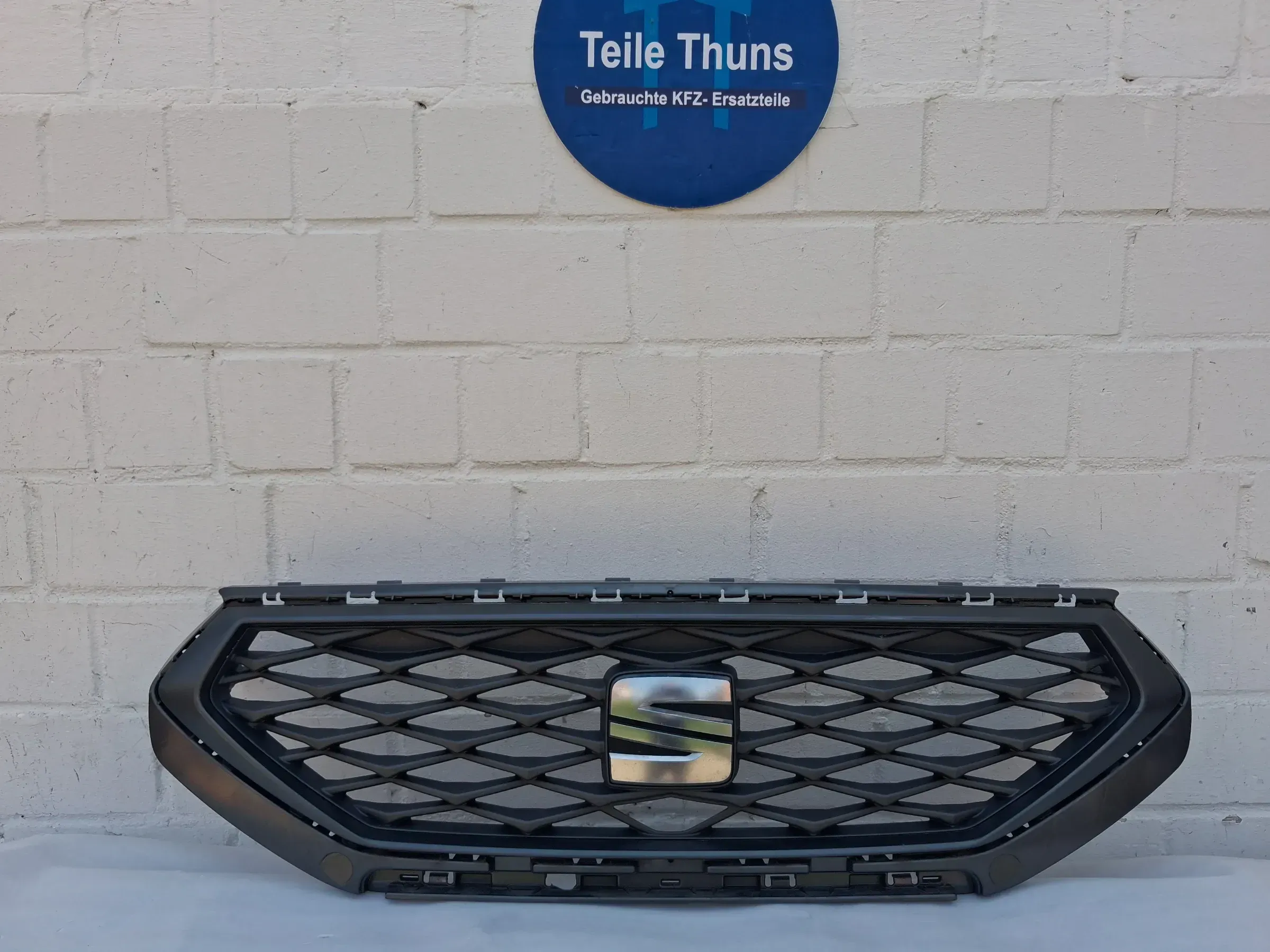 Seat Tarraco 5FJ Grill Kühlergrill 5FJ853651D - Bild 1